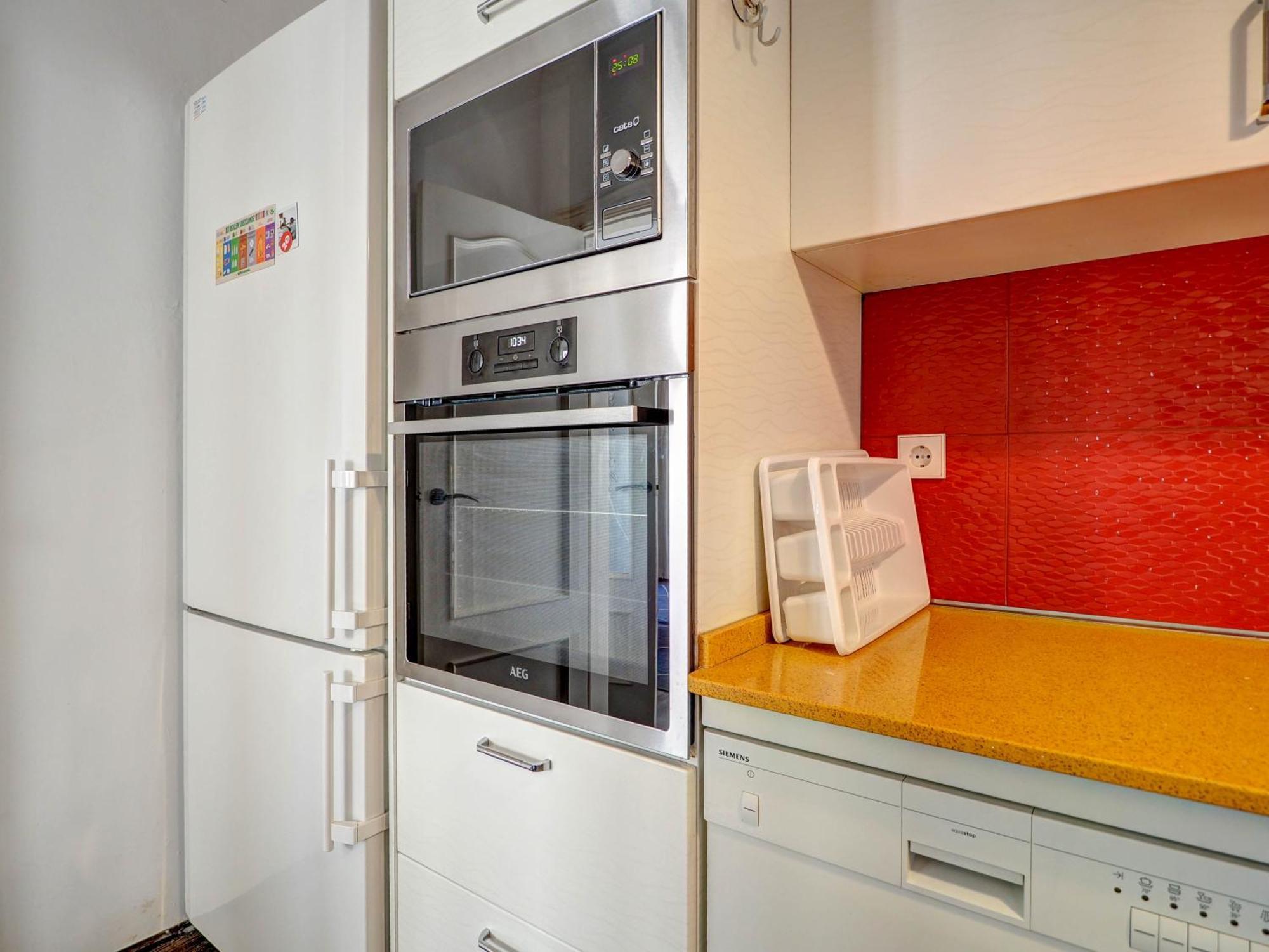 The Lilium Apartment By Hello Homes סיטגס מראה חיצוני תמונה